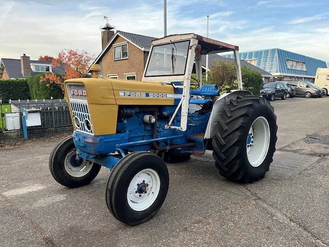 Ford - 5000 - oldtimer tractor - afbeelding 1 van  16