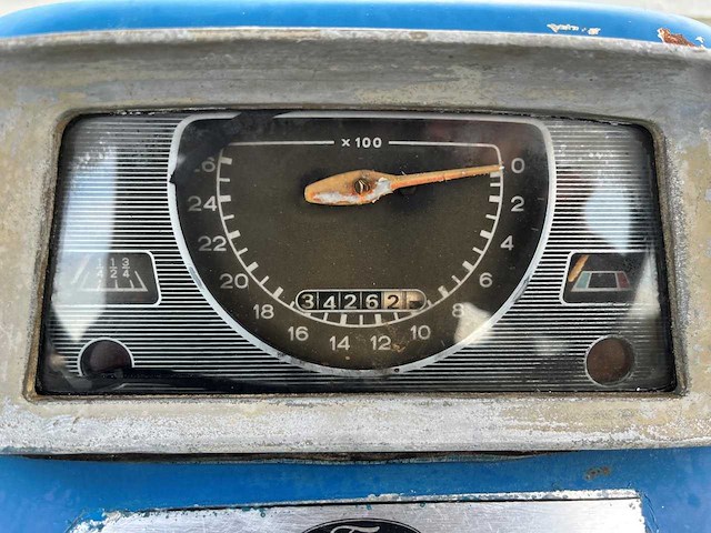 Ford - 5000 - oldtimer tractor - afbeelding 11 van  16
