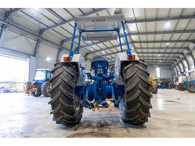 Ford - 5095 - 4-wheel drive tractor - afbeelding 5 van  20