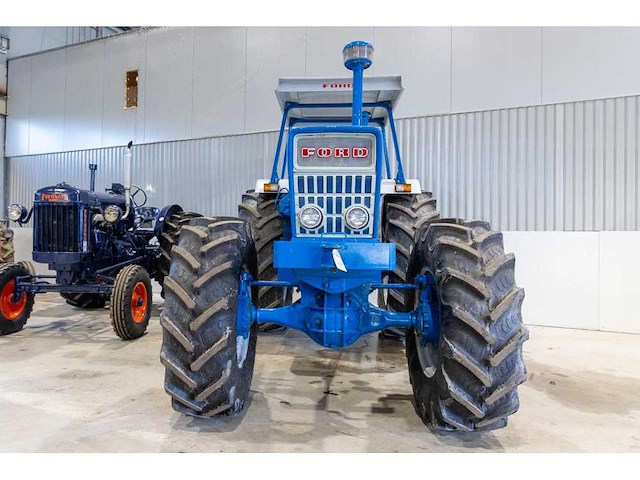 Ford - 5095 - 4-wheel drive tractor - afbeelding 12 van  20