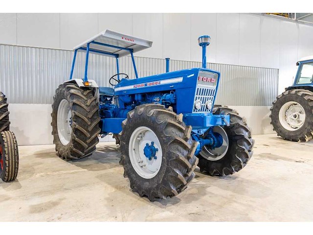 Ford - 5095 - 4-wheel drive tractor - afbeelding 14 van  20