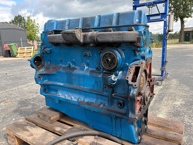 Ford - 6-cilinder dieselmotor - afbeelding 6 van  9