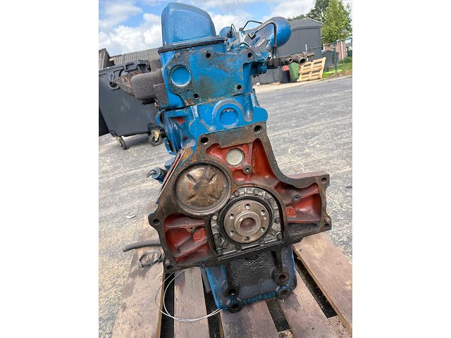 Ford - 6-cilinder dieselmotor - afbeelding 8 van  9