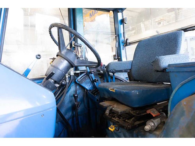 Ford - 6710 - 4-wheel drive tractor - afbeelding 3 van  23