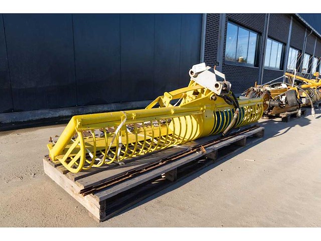 Ford - 6710 - 4-wheel drive tractor - afbeelding 8 van  23