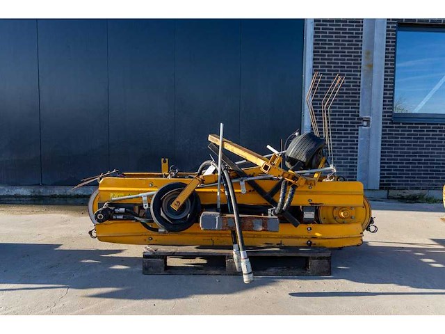 Ford - 6710 - 4-wheel drive tractor - afbeelding 10 van  23