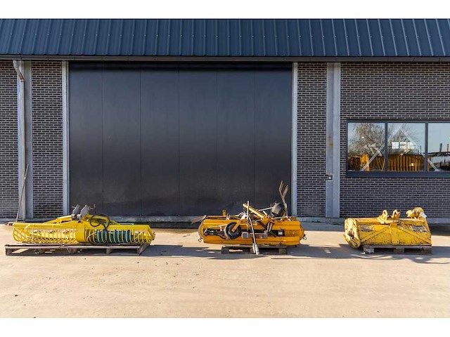 Ford - 6710 - 4-wheel drive tractor - afbeelding 16 van  23