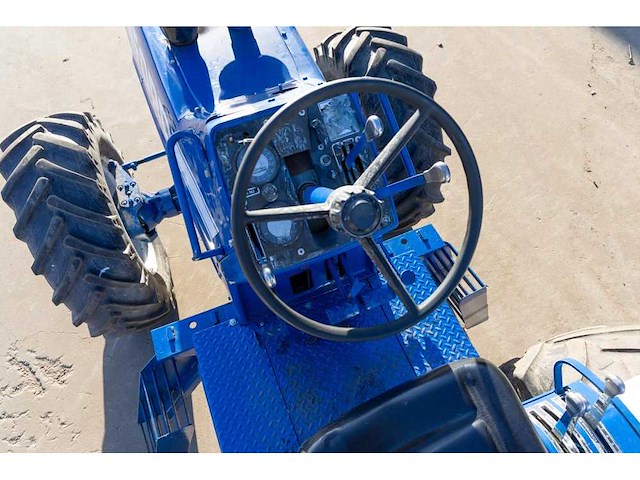 Ford - 8600 - 4-wheel drive tractor - 1972 - afbeelding 3 van  14