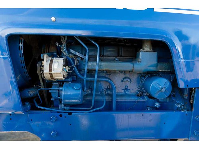 Ford - 8600 - 4-wheel drive tractor - 1972 - afbeelding 12 van  14