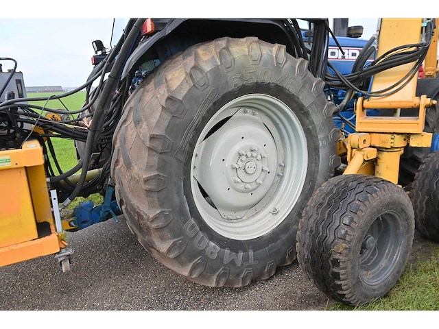 Ford - 8630 power shift - 40km p/u vierwielaangedreven landbouwtractor met hydraulische klepel-maaier opbouw bos type he 7500d met toebehoren - afbeelding 13 van  47