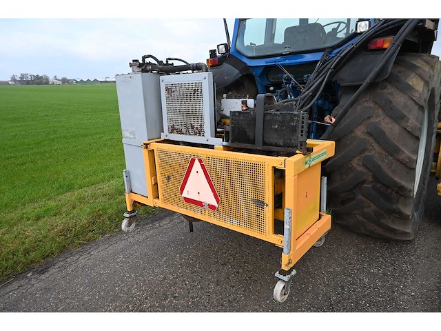 Ford - 8630 power shift - 40km p/u vierwielaangedreven landbouwtractor met hydraulische klepel-maaier opbouw bos type he 7500d met toebehoren - afbeelding 20 van  47