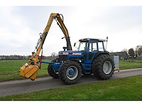 Ford - 8630 power shift - 40km p/u vierwielaangedreven landbouwtractor met hydraulische klepel-maaier opbouw bos type he 7500d met toebehoren - afbeelding 44 van  47