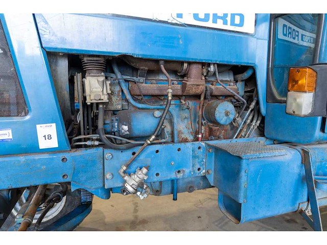 Ford - 8700 - 2-wheel drive tractor - afbeelding 2 van  14