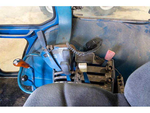 Ford - 8700 - 2-wheel drive tractor - afbeelding 4 van  14