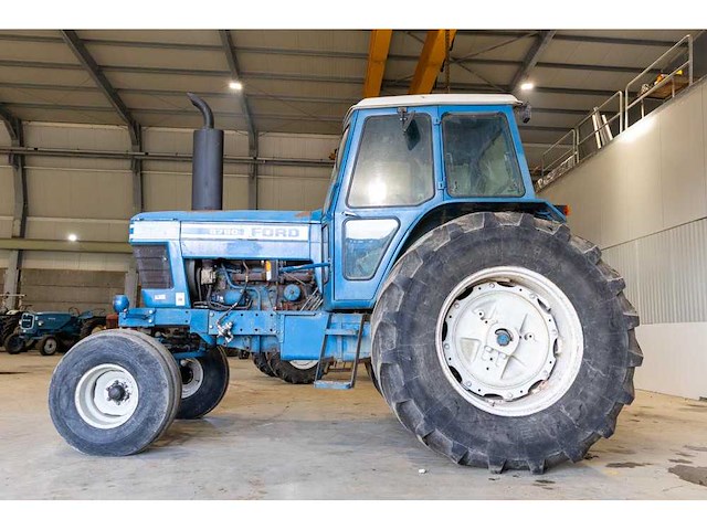 Ford - 8700 - 2-wheel drive tractor - afbeelding 9 van  14