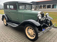 Ford - a tudor sedan oldtimer - afbeelding 23 van  58
