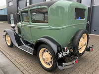 Ford - a tudor sedan oldtimer - afbeelding 55 van  58