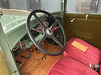 Ford - a tudor sedan oldtimer - afbeelding 29 van  43
