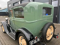 Ford - a tudor sedan oldtimer - afbeelding 43 van  43