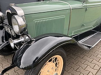 Ford - a tudor sedan oldtimer - afbeelding 14 van  52