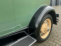Ford - a tudor sedan oldtimer - afbeelding 28 van  52