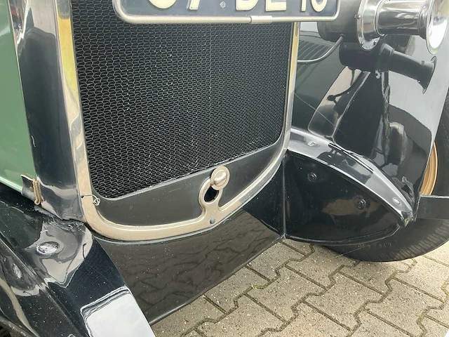 Ford - a tudor sedan oldtimer - afbeelding 20 van  58