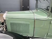Ford - a tudor sedan oldtimer - afbeelding 24 van  58