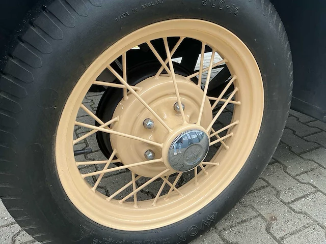 Ford - a tudor sedan oldtimer - afbeelding 32 van  58