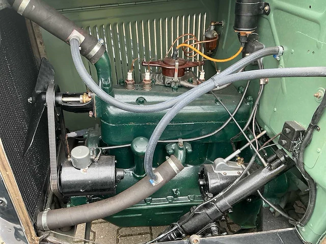 Ford - a tudor sedan oldtimer - afbeelding 35 van  58