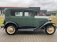 Ford - a tudor sedan oldtimer - afbeelding 34 van  58