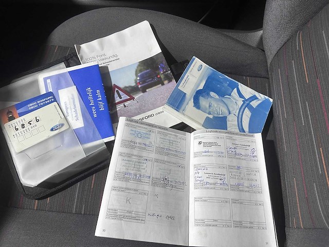 Ford - c-max - 1.8-16v trend flex. - 93-xr-nk- 2007 - afbeelding 10 van  19