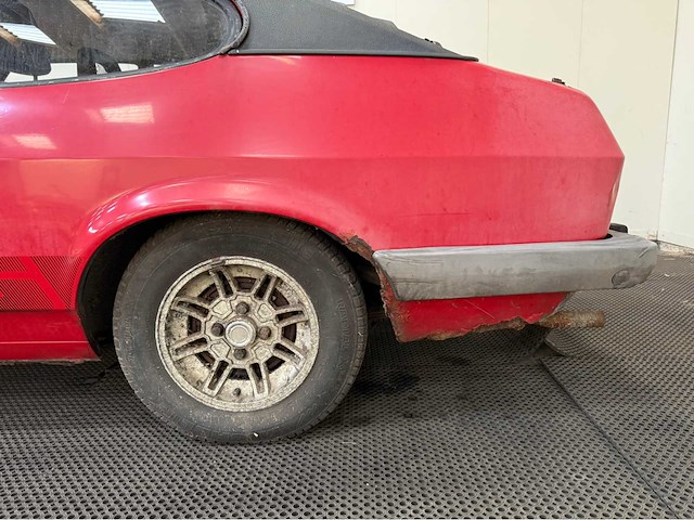 Ford - capri - 2000 s 6 cyl. - oldtimer - 1980 - afbeelding 5 van  26