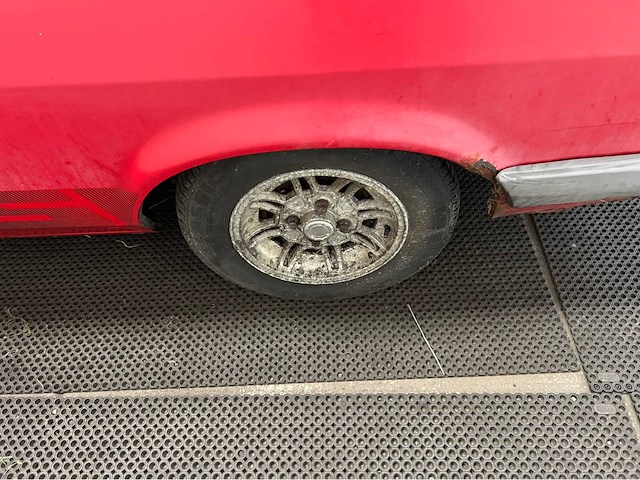 Ford - capri - 2000 s 6 cyl. - oldtimer - 1980 - afbeelding 16 van  26