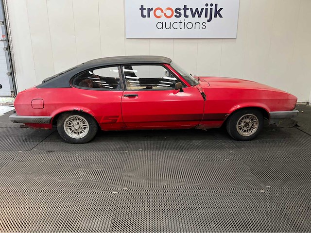 Ford - capri - 2000 s 6 cyl. - oldtimer - 1980 - afbeelding 21 van  26