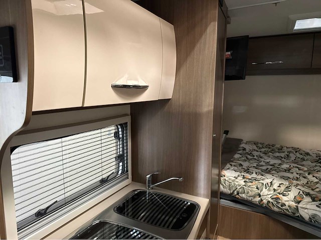 Ford - chausson - 514 flash ford m15 - camper - hefbed -2015 - afbeelding 14 van  24