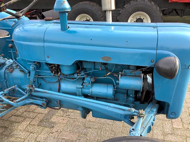 Ford - dexta - oldtimer tractor - afbeelding 5 van  8