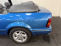 Ford - escort - cabrio - 1.6 xr3 inj. - personenauto - 1988 - afbeelding 10 van  27