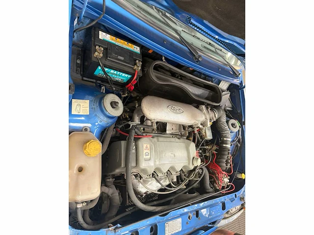 Ford - escort - cabrio - 1.6 xr3 inj. - personenauto - 1988 - afbeelding 16 van  29