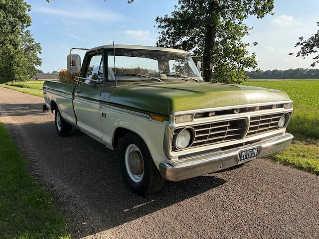 Ford - f-100 - pick-up - afbeelding 1 van  29