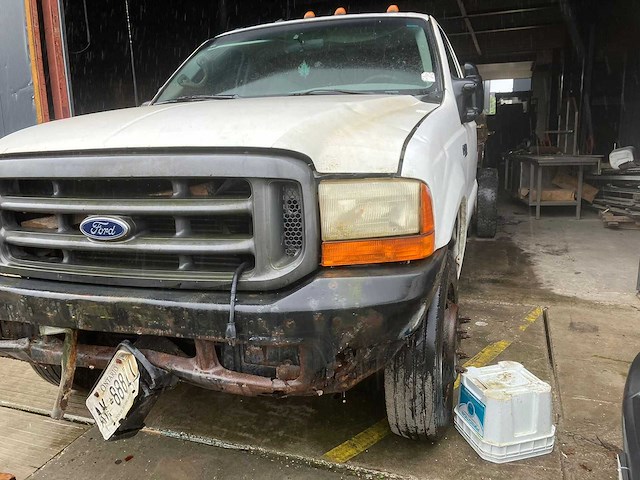 Ford - f450 - bedrijfswagen - afbeelding 1 van  17
