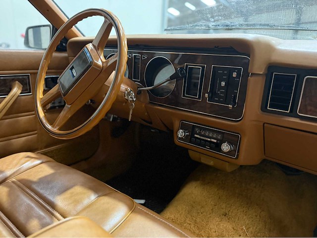 Ford - fairmont - futura - oldtimer - 1981 - afbeelding 16 van  32