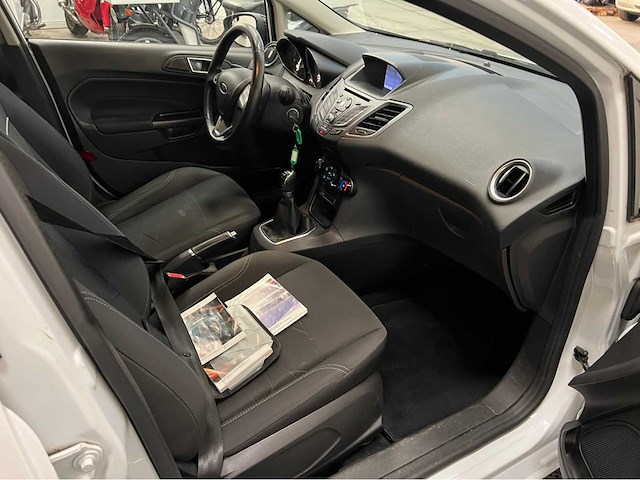Ford - fiesta - 1.0 white edition - personenauto - 2016 - afbeelding 4 van  16
