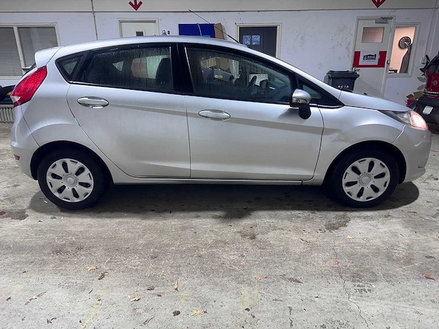 Ford - fiesta - 1.25 limited - 43-ksx-2 - afbeelding 17 van  20