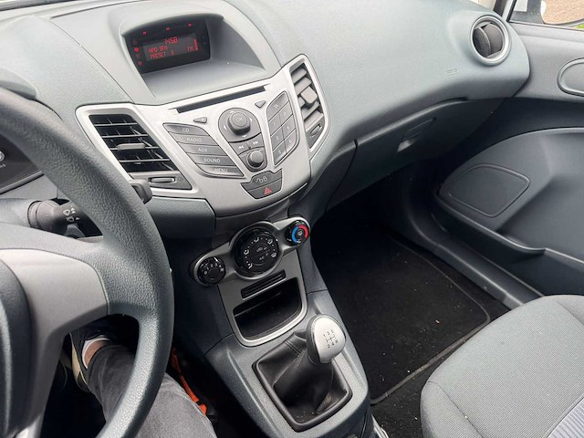 Ford - fiesta - 1.25 limited 2011 59-rkp-6 iaw - afbeelding 10 van  13
