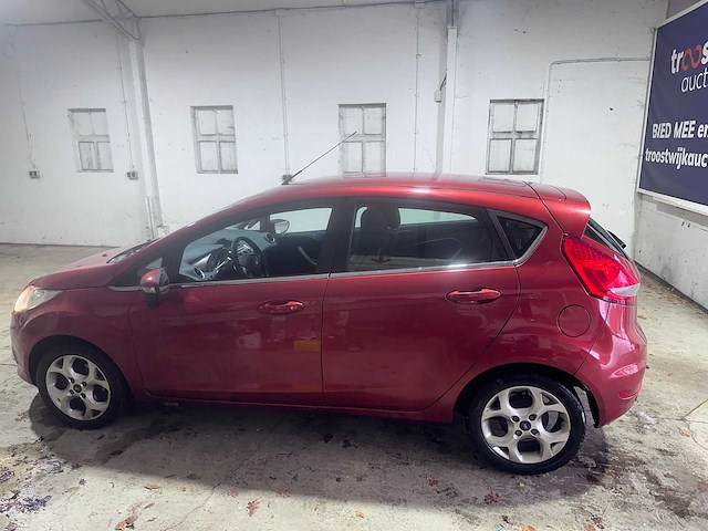 Ford - fiesta - 1.25 titanium - 58-hxj-8 - afbeelding 12 van  20