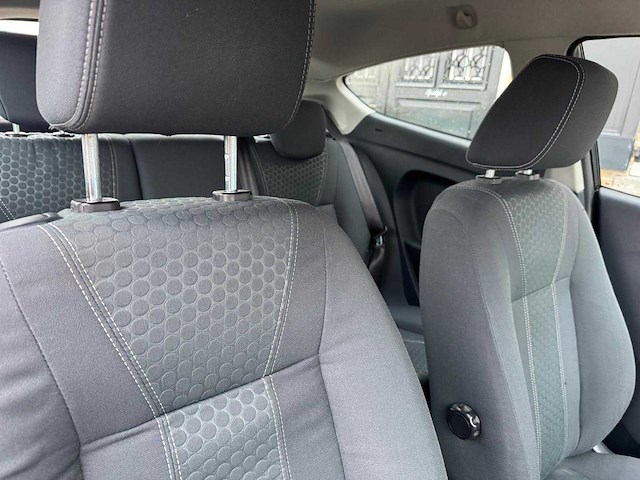 Ford - fiesta - 1.25 titanium - personenauto - afbeelding 14 van  14