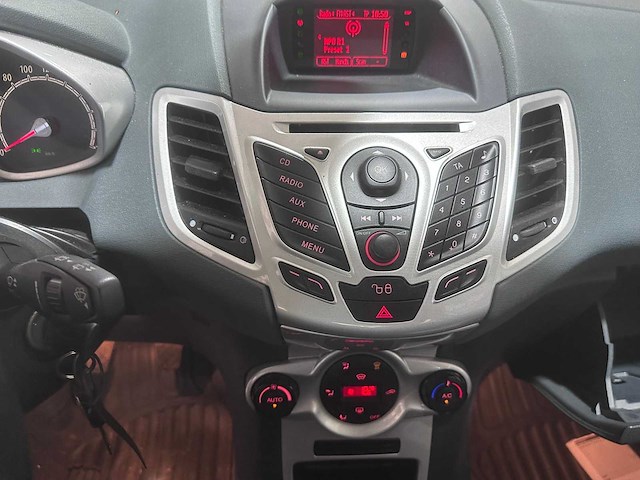 Ford - fiesta - 1.25 trend - sz-023-t- 2009 - afbeelding 2 van  11