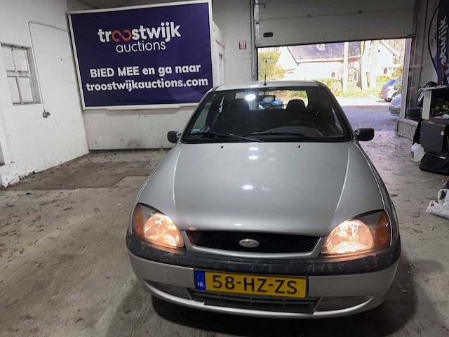 Ford - fiesta - 1.3-8v classic - 58-hz-zs- 2002 - afbeelding 9 van  12