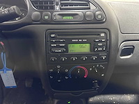 Ford - fiesta - 1.3-8v classic - 58-hz-zs- 2002 - afbeelding 12 van  12