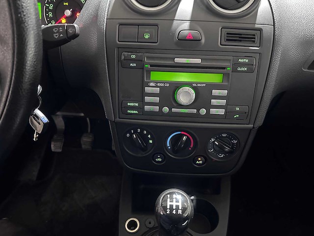 Ford - fiesta - 1.3-8v cool & sound - 97-xn-xb - afbeelding 4 van  16